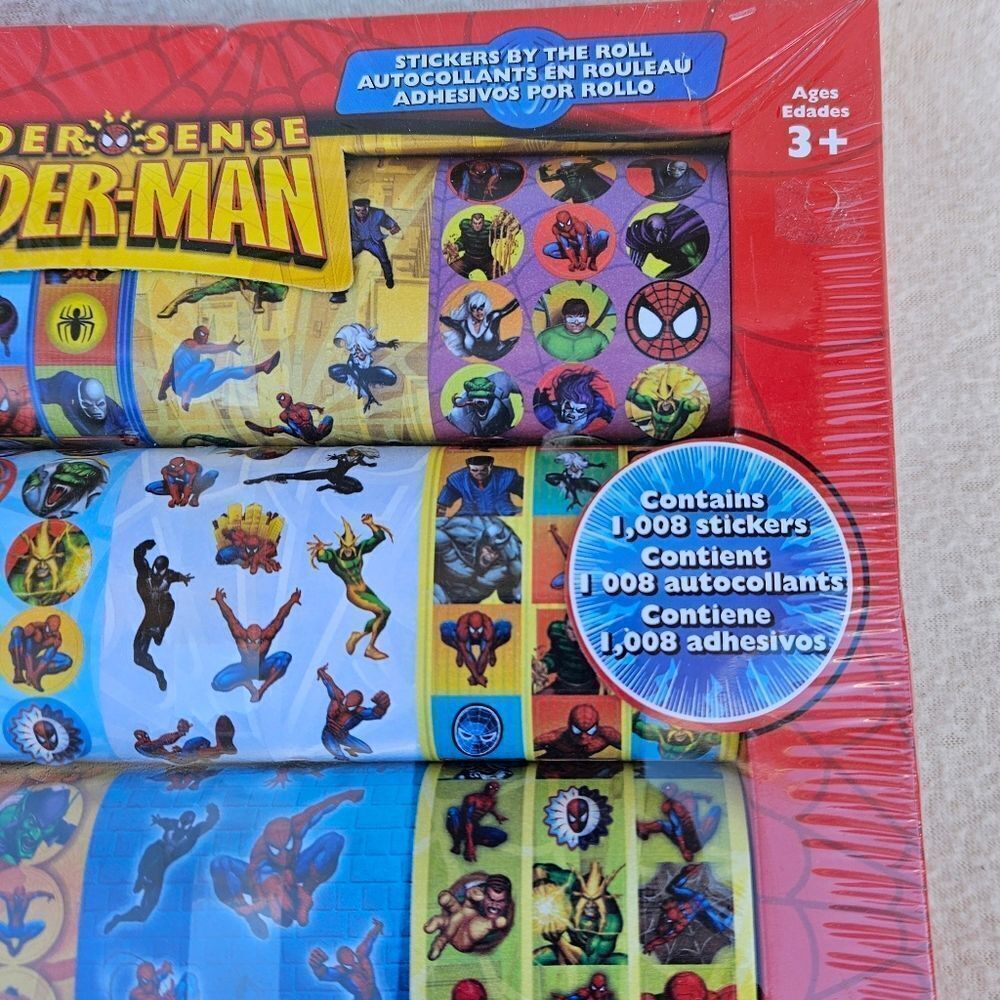 Spiderman Sticker Roll Set - Picture 4 of 8